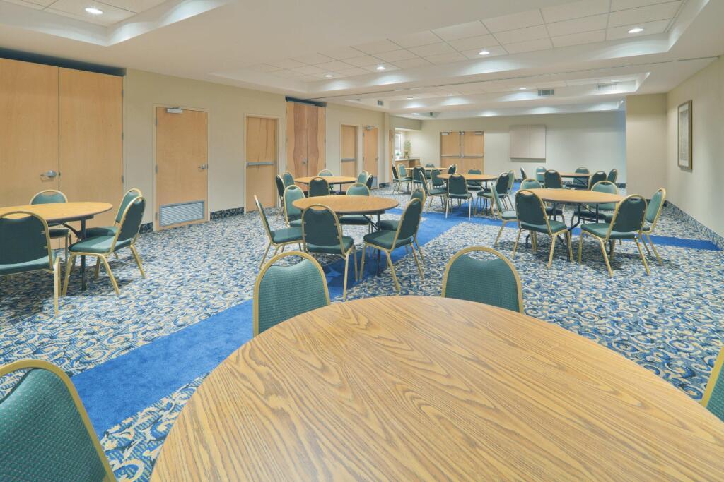 hotel image 16