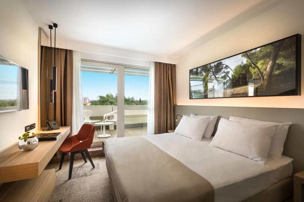 hotel image 11