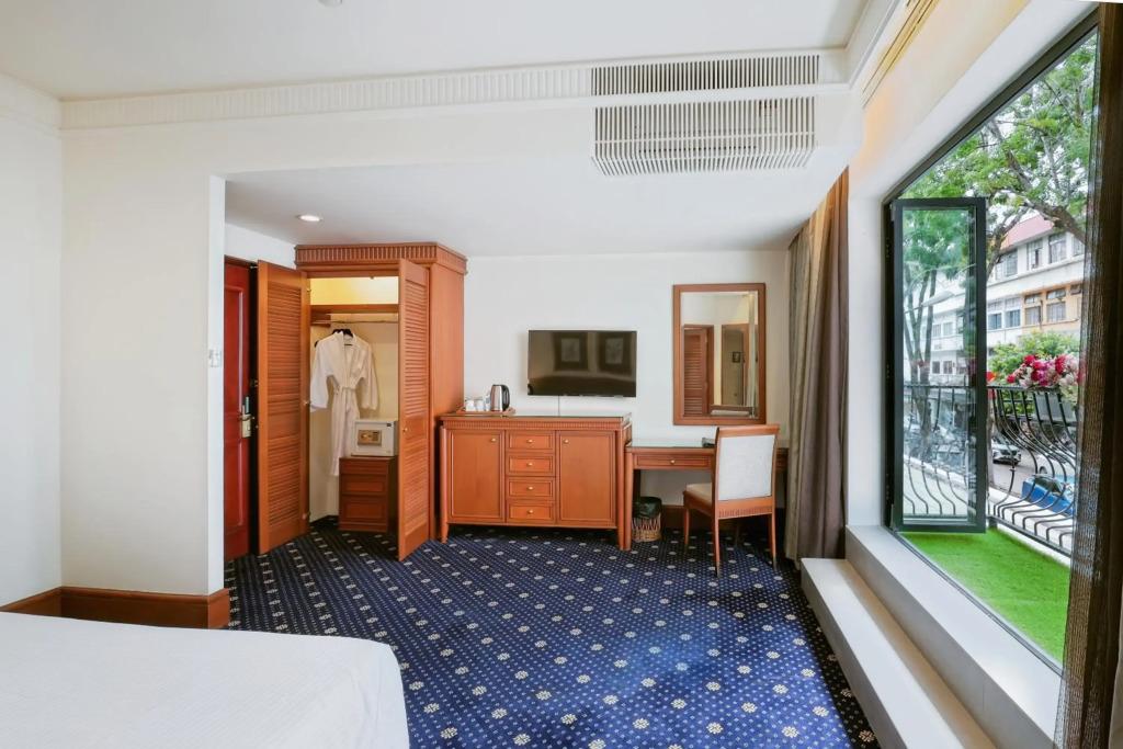hotel image 9