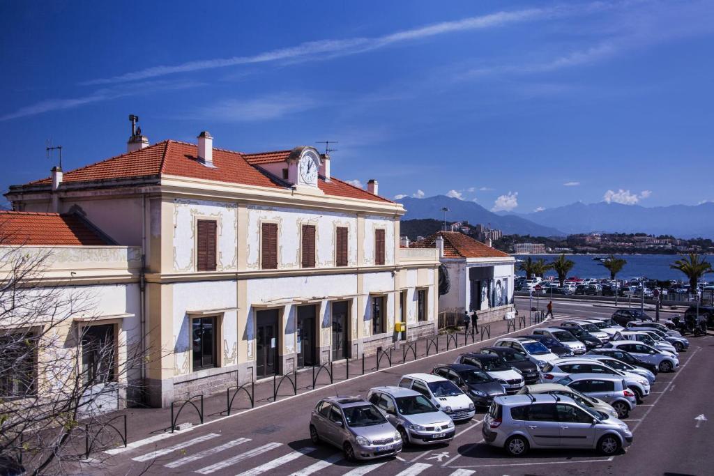 hotel image 12