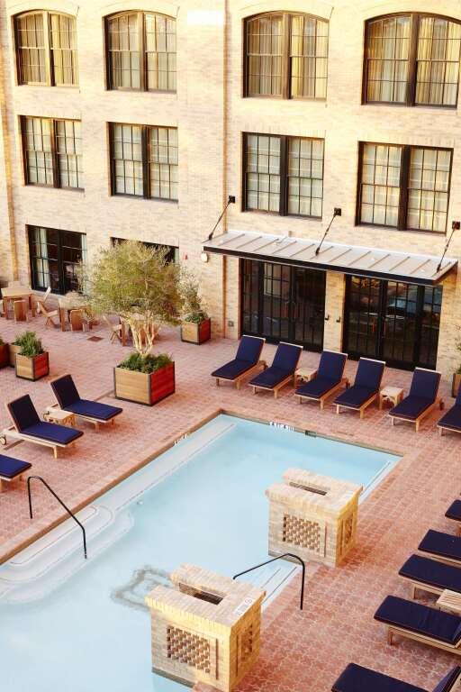 hotel image 16
