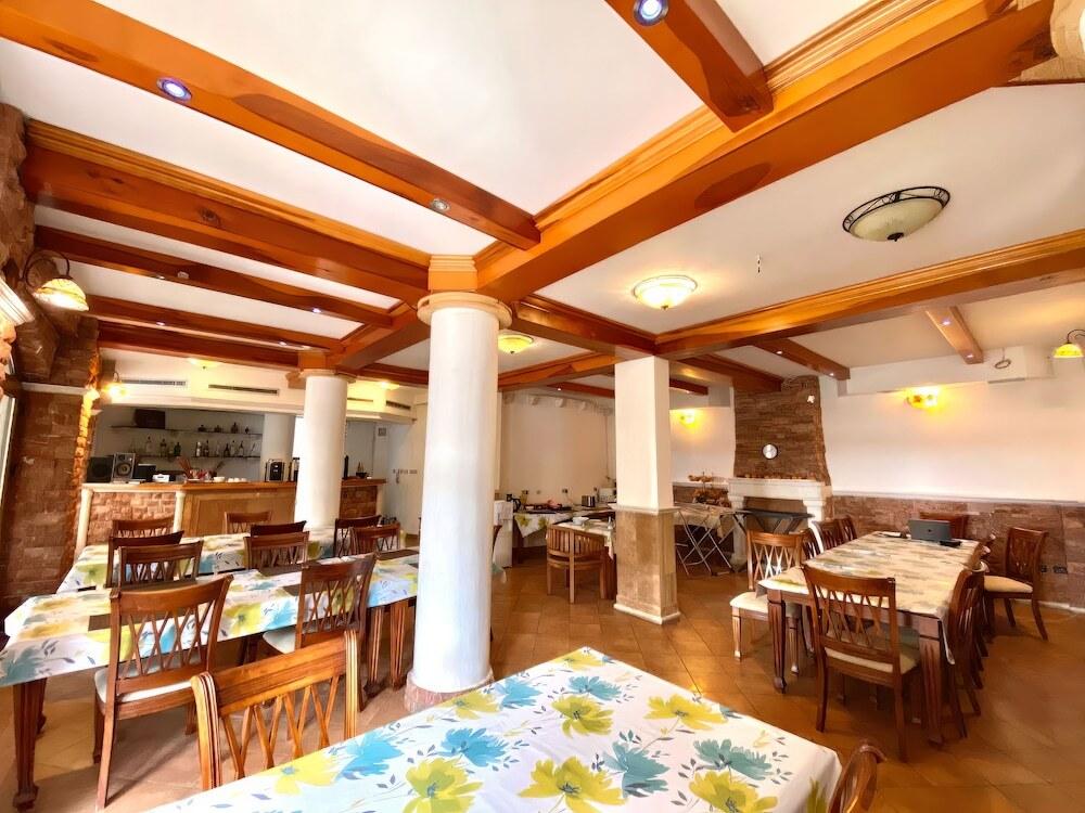 hotel image 16