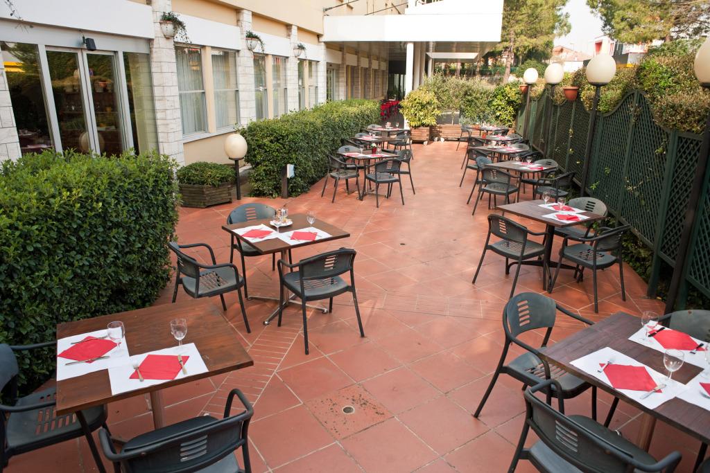 hotel image 16