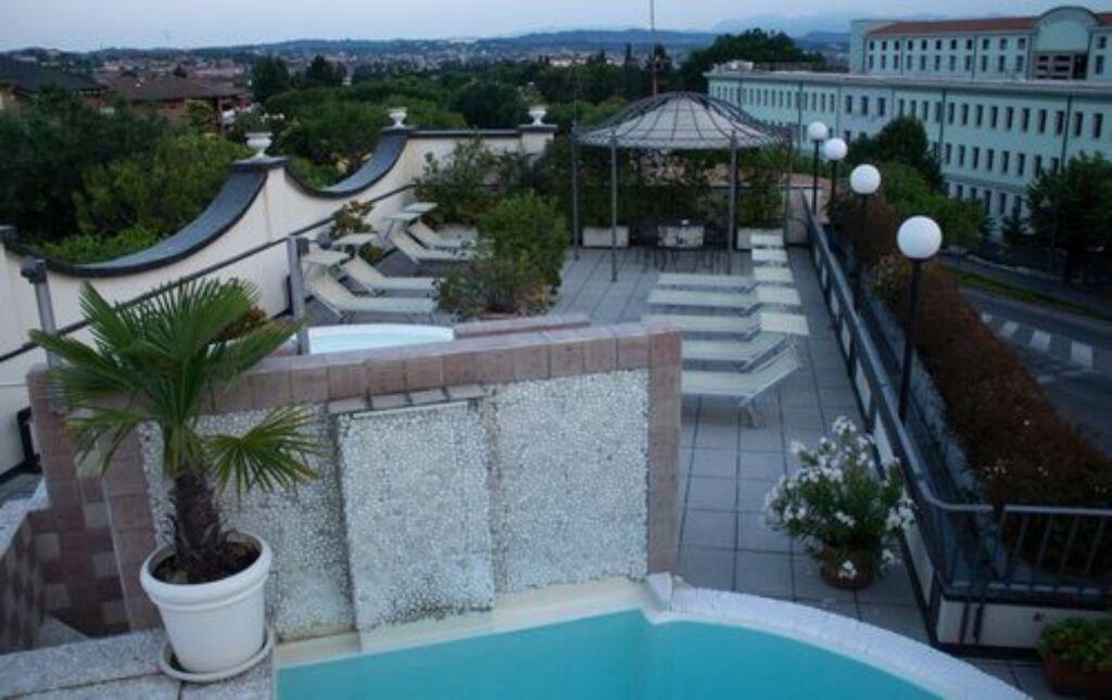 hotel image 10