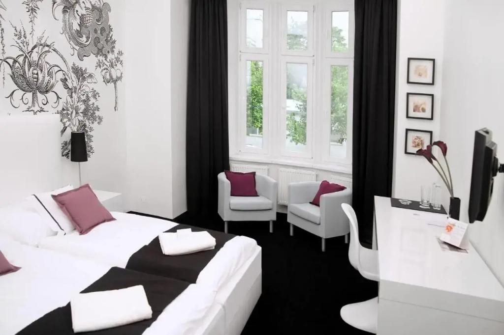hotel image 9