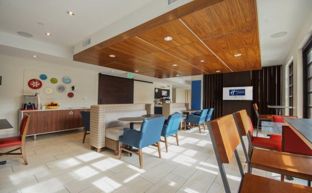 hotel image 8