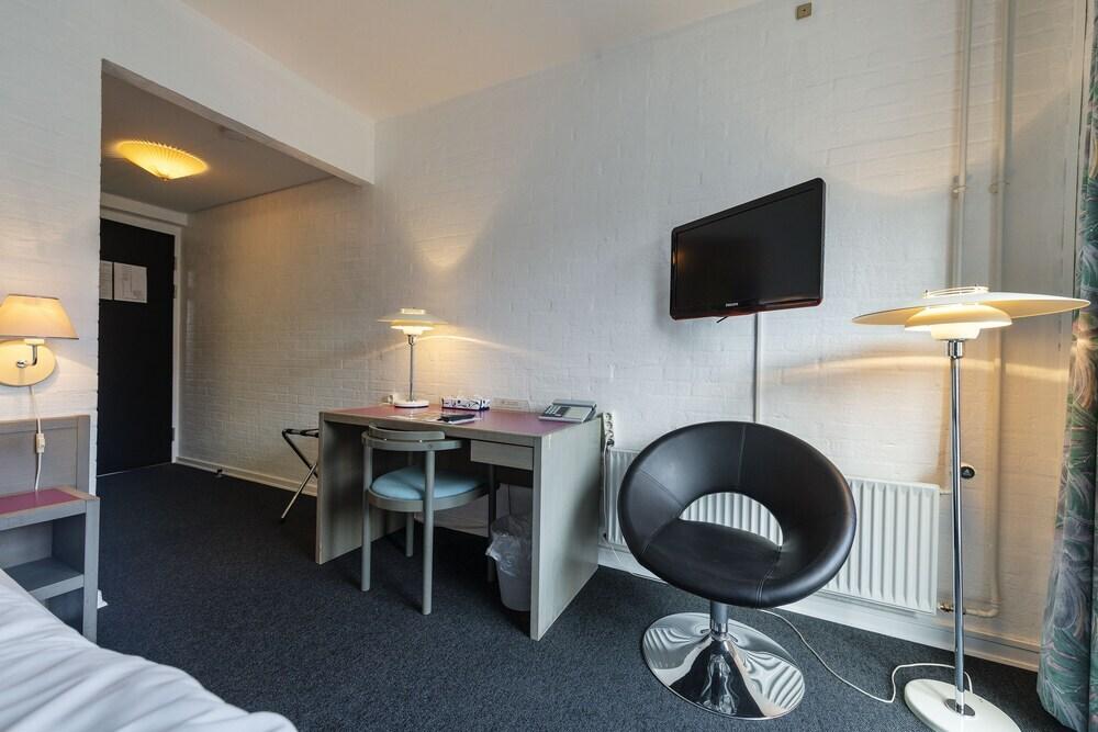 hotel image 39