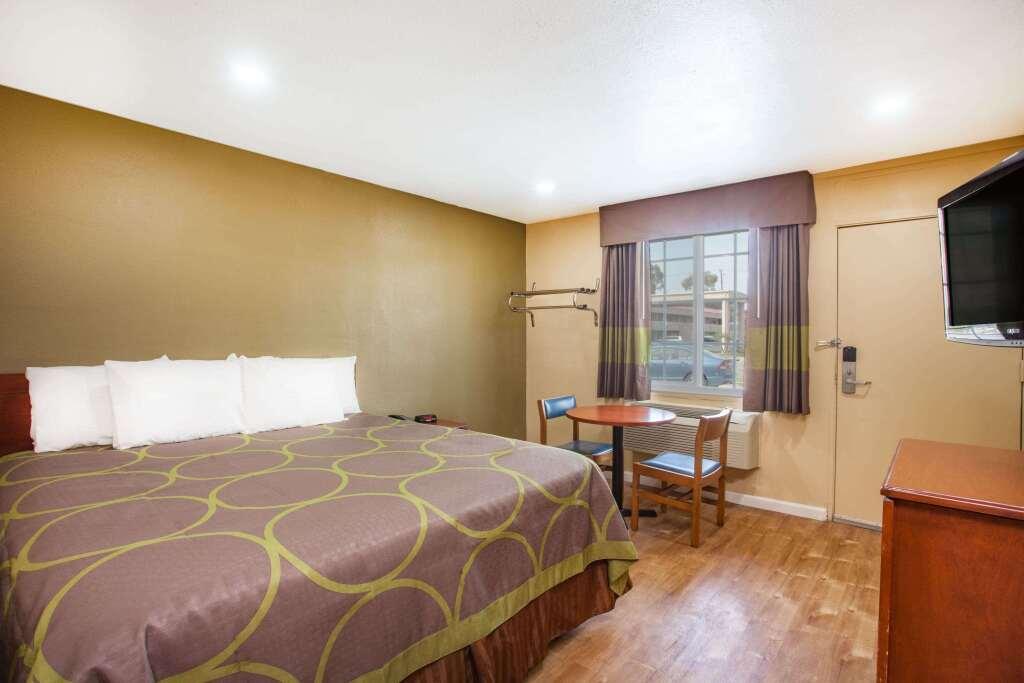 hotel image 12