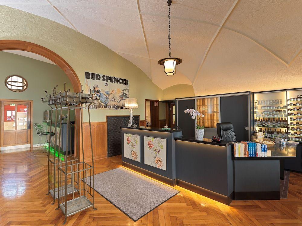 hotel image 10