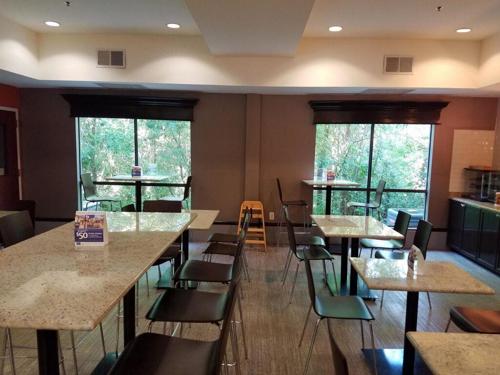 hotel image 39