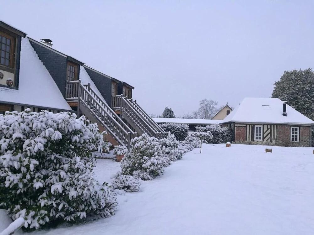 hotel image 10