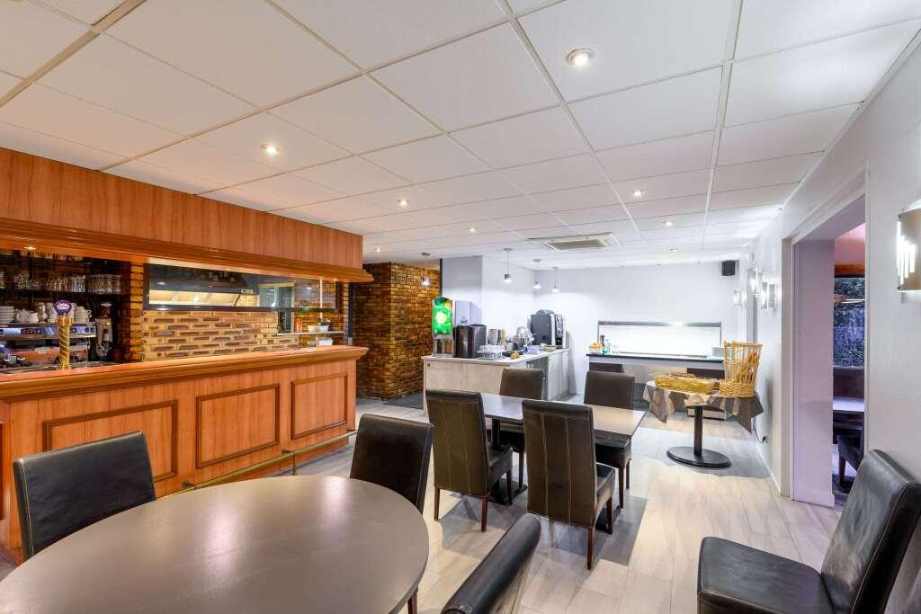 hotel image 16