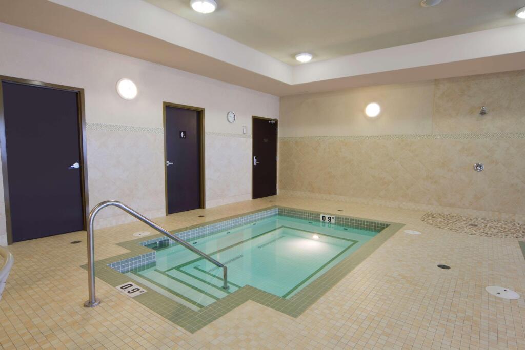 hotel image 16
