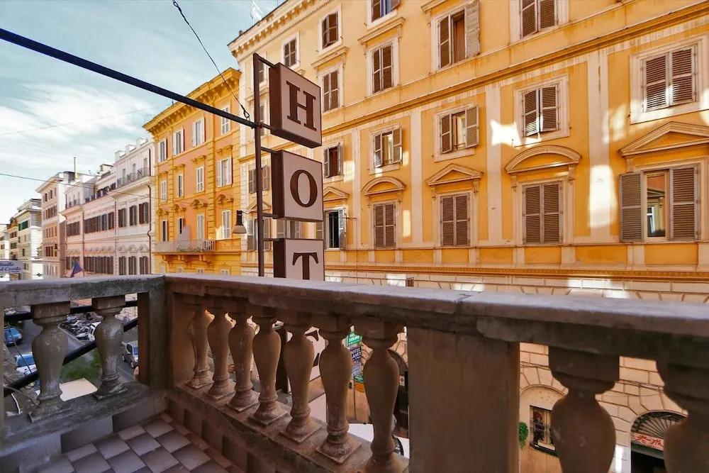 hotel image 12