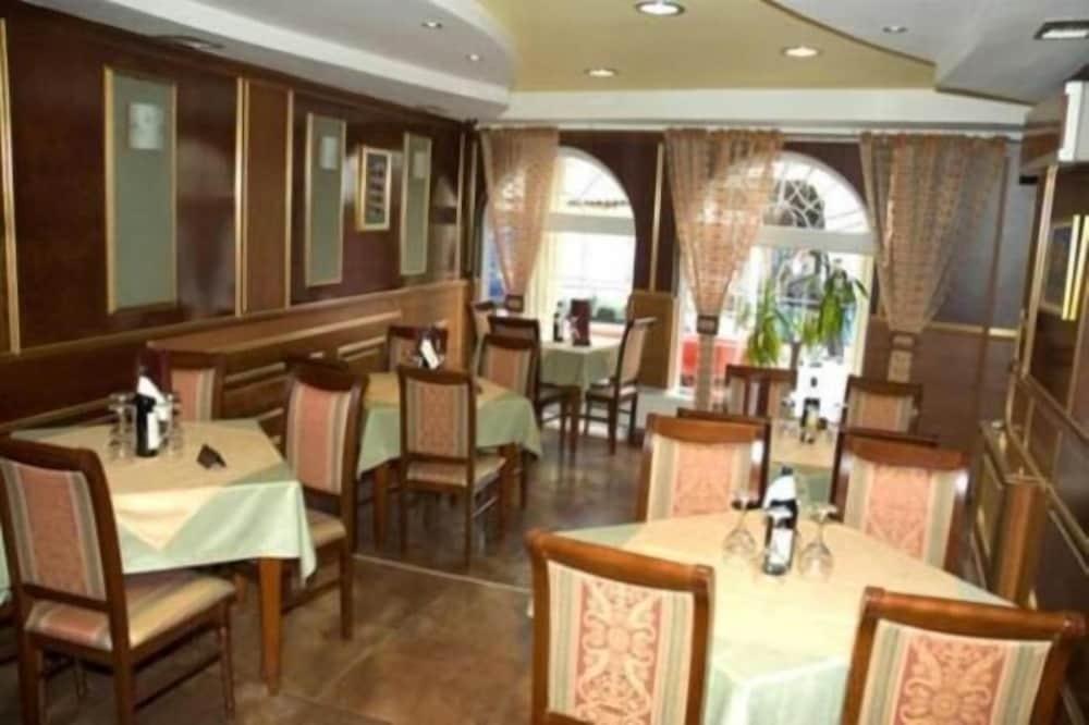 hotel image 13
