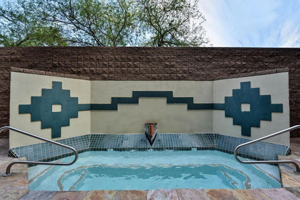 hotel image 36