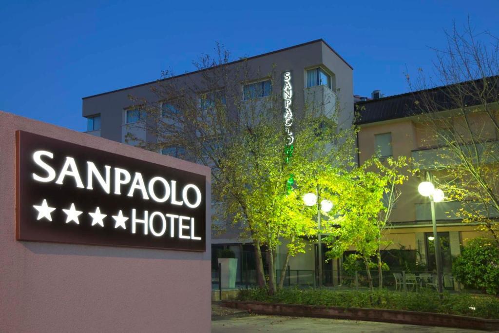 hotel image 32