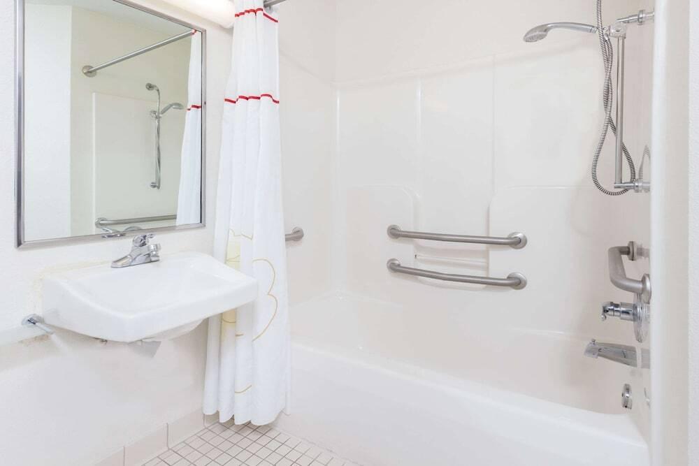 hotel image 12