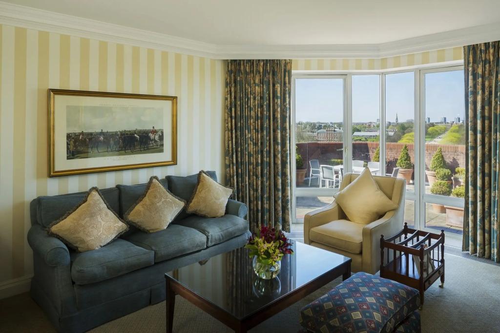 hotel image 16