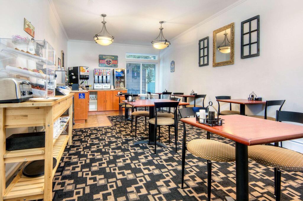 hotel image 8
