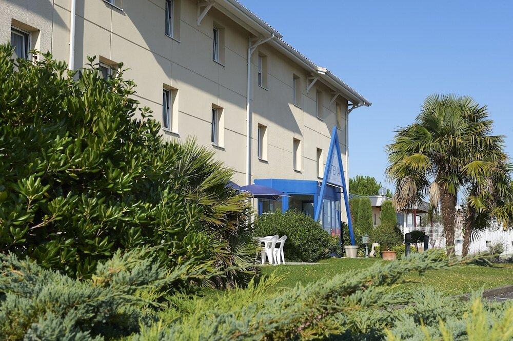 hotel image 12
