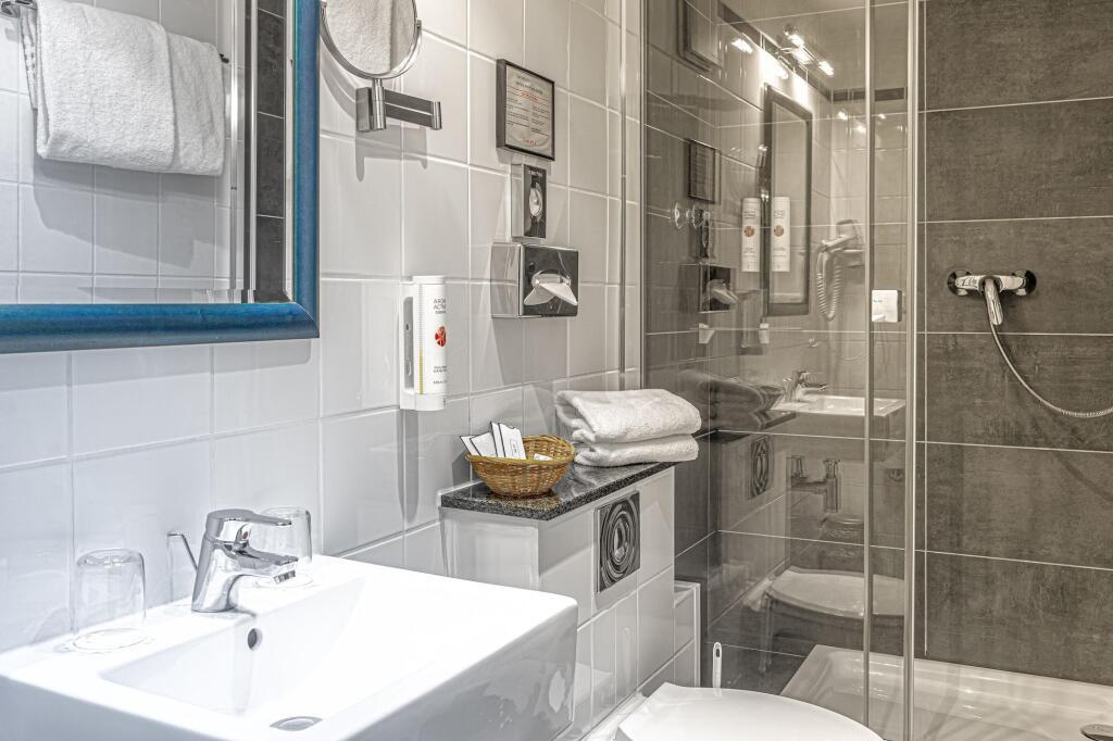 hotel image 10