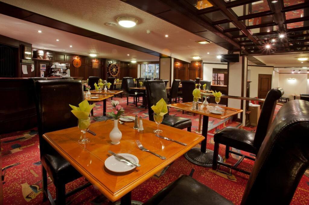 hotel image 12