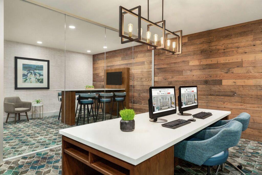 hotel image 16