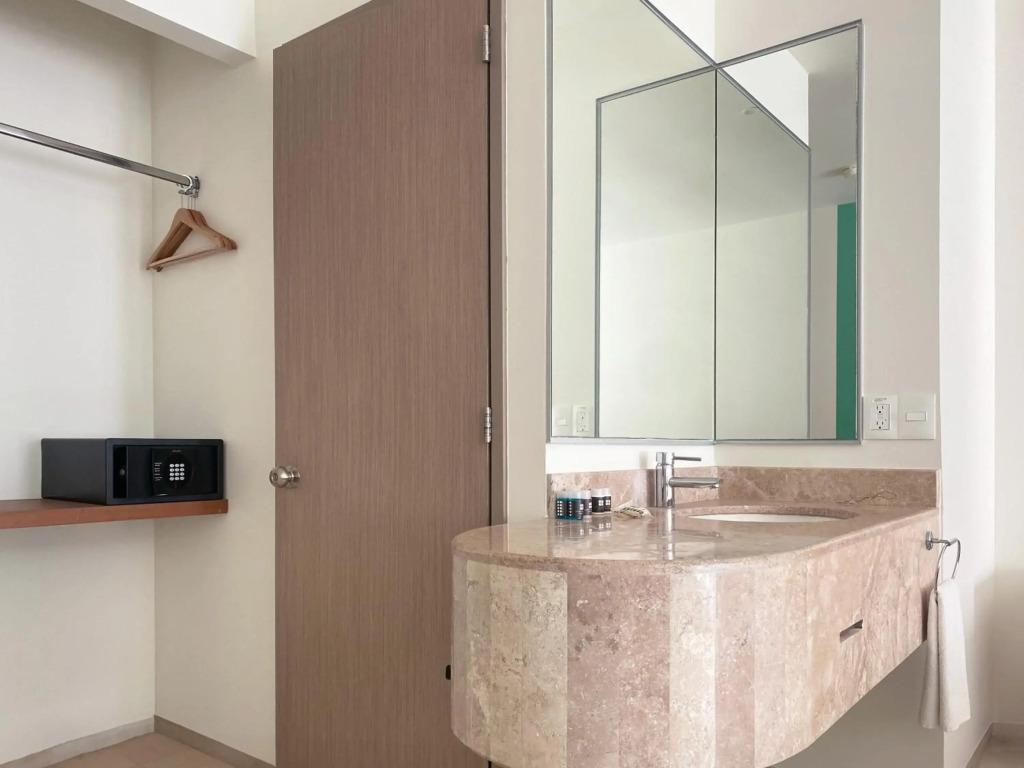 hotel image 12