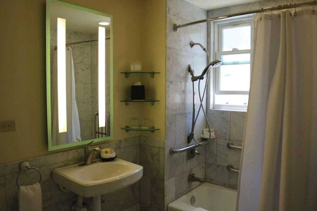 hotel image 18