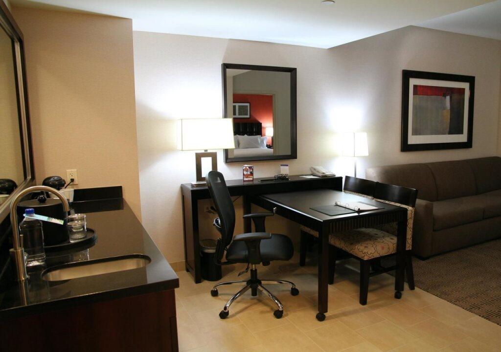 hotel image 10