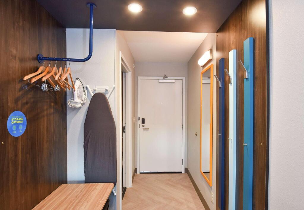 hotel image 16