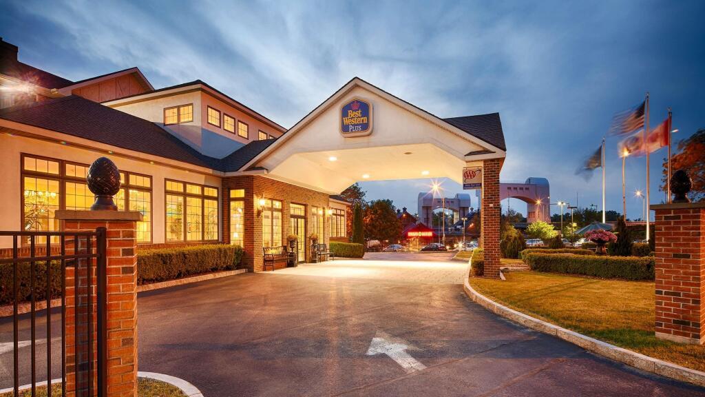 hotel image 12