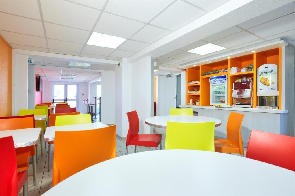 hotel image 9