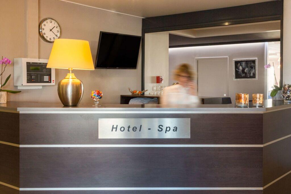 hotel image 16