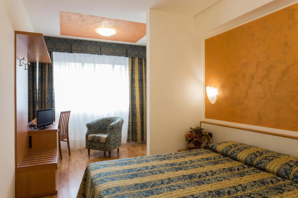 hotel image 12
