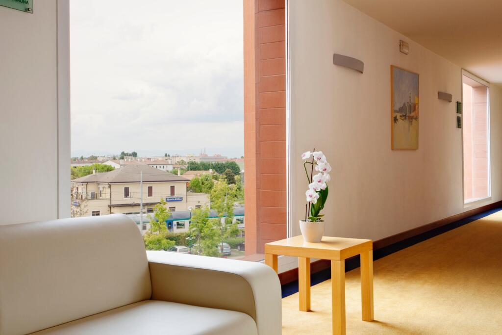hotel image 32