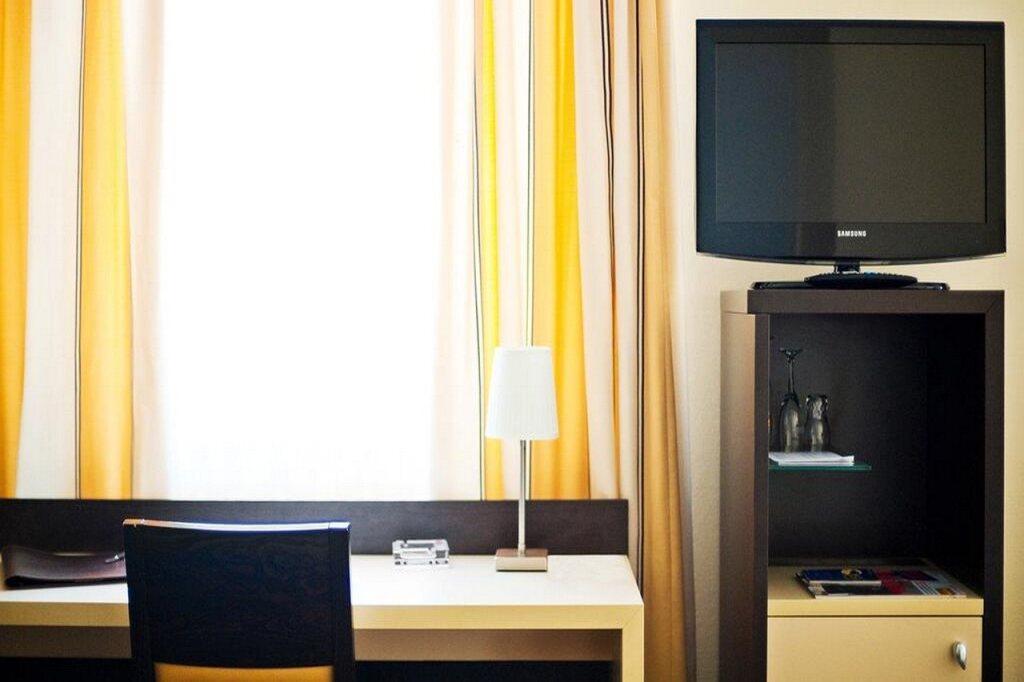 hotel image 12