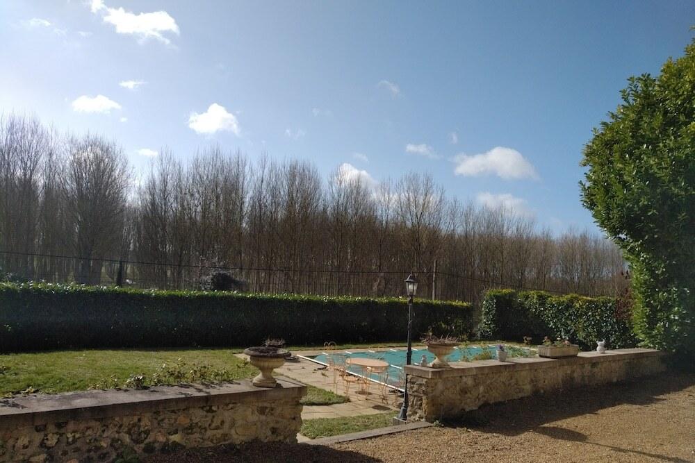 hotel image 12