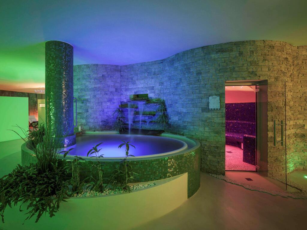 hotel image 36