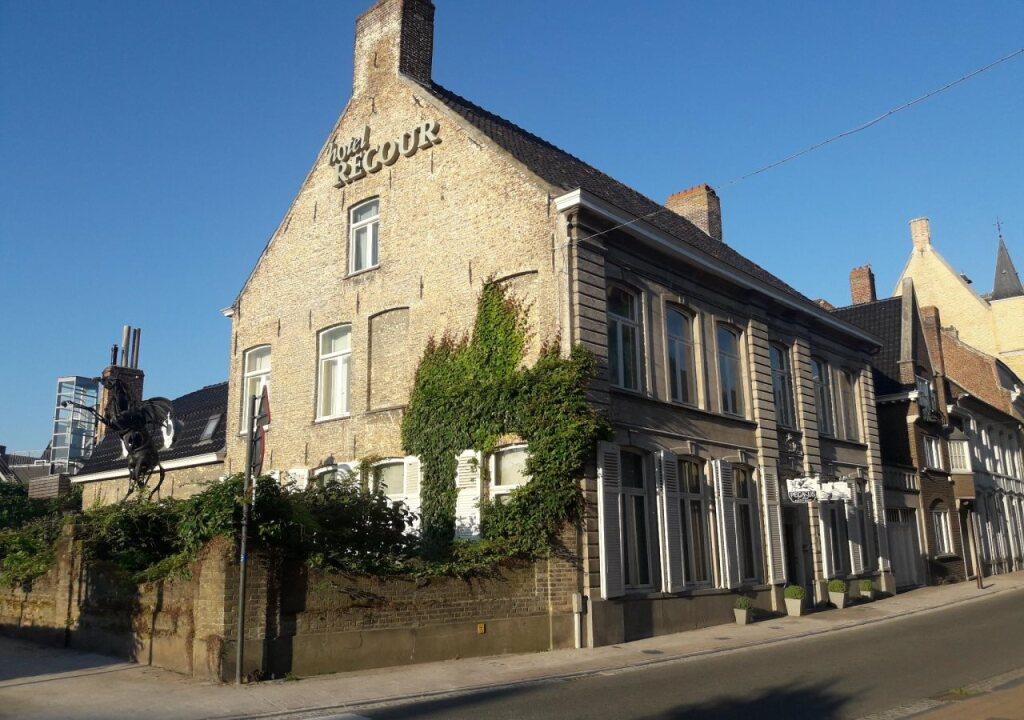 hotel