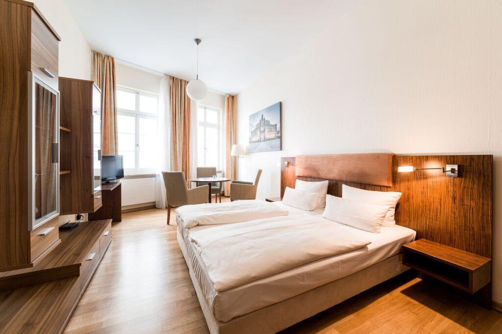 hotel image 16