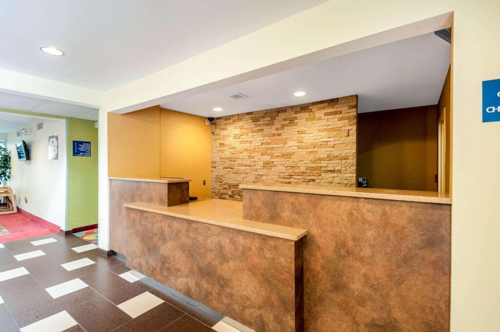 hotel image 10