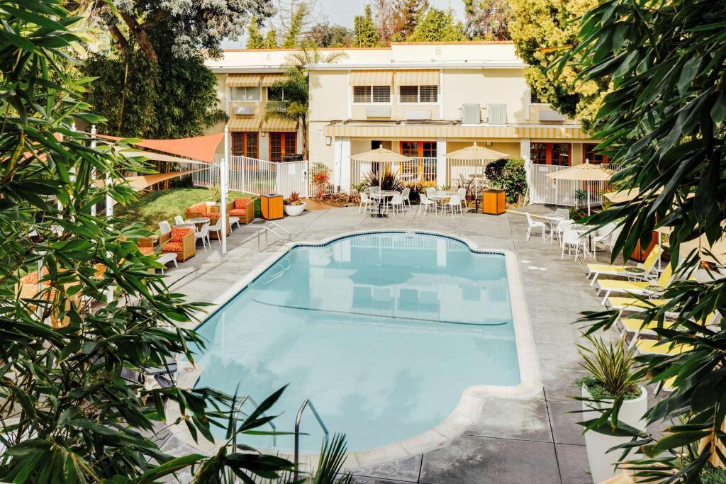 hotel image 16