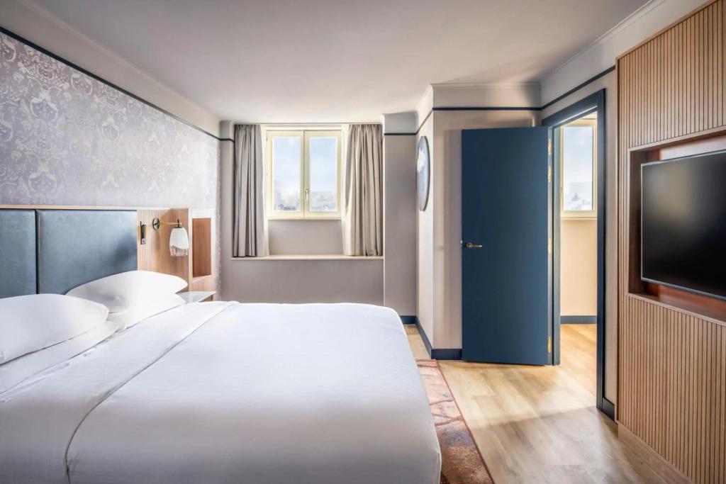 hotel image 9