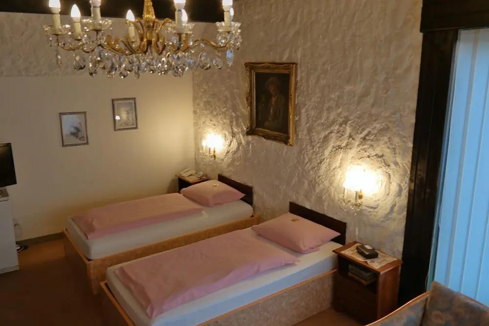 hotel image 16