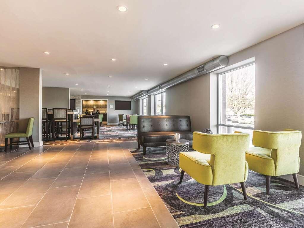 hotel image 13
