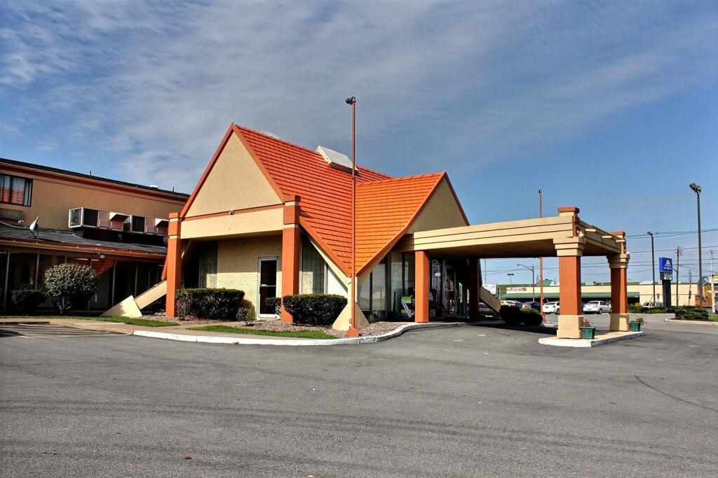 hotel image 16