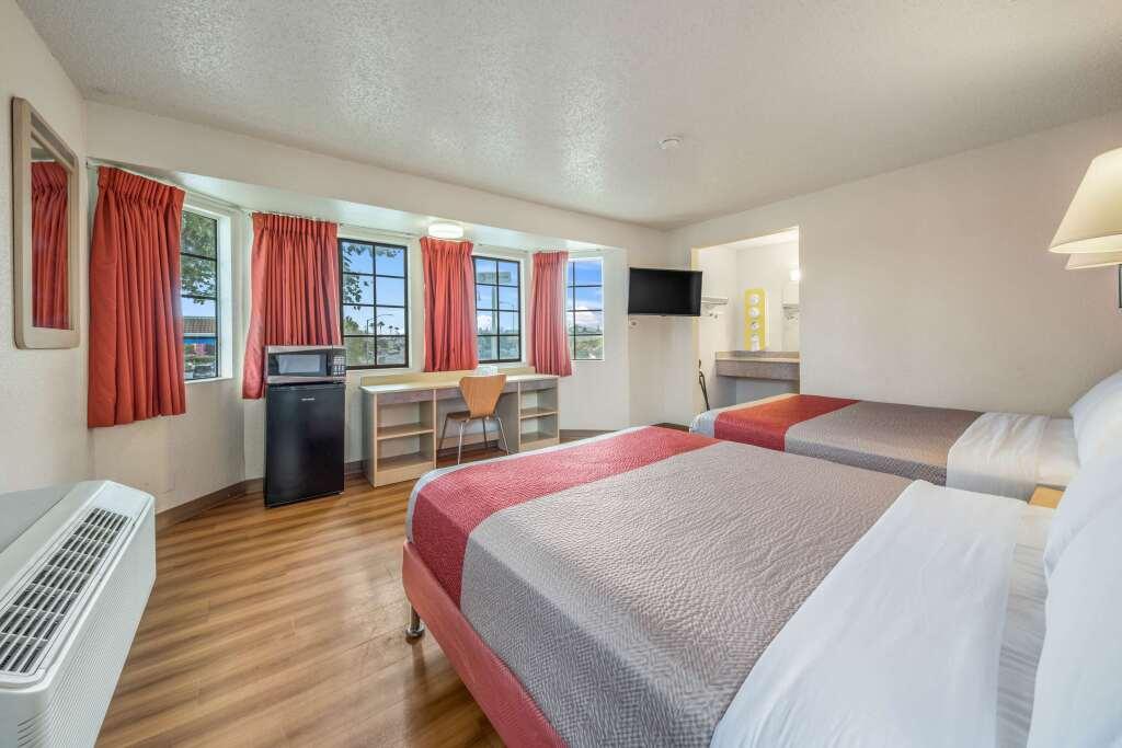 hotel image 16