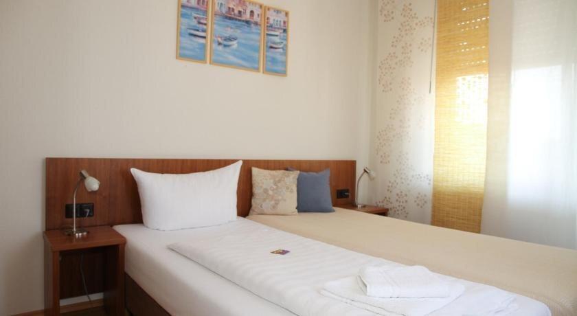 hotel image 16
